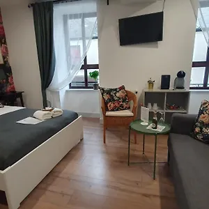 https://pasta-factory-guest-rooms.galwayhotelsireland.net