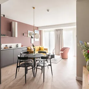https://yays-antwerp-opera.hotelsantwerp.net